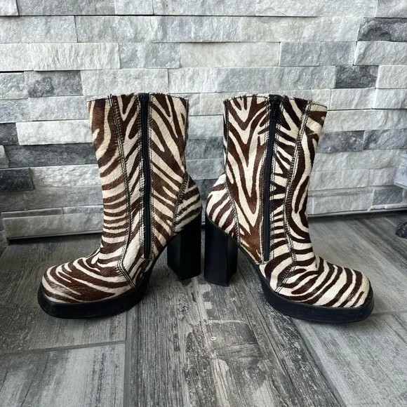 90’s Steve Madden Zebra  Haircloth  Ankle  Retro Boots Size 10B - Picture 6 of 14